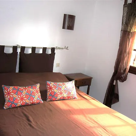 Landaise Avec Jardin Proche Plages Et Commerces, 3 Chambres, Terrasse Couverte Et Barbecue - Fr-1-736-10 Villa *