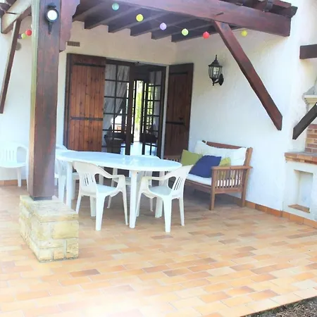 Landaise Avec Jardin Proche Plages Et Commerces, 3 Chambres, Terrasse Couverte Et Barbecue - Fr-1-736-10 Villa